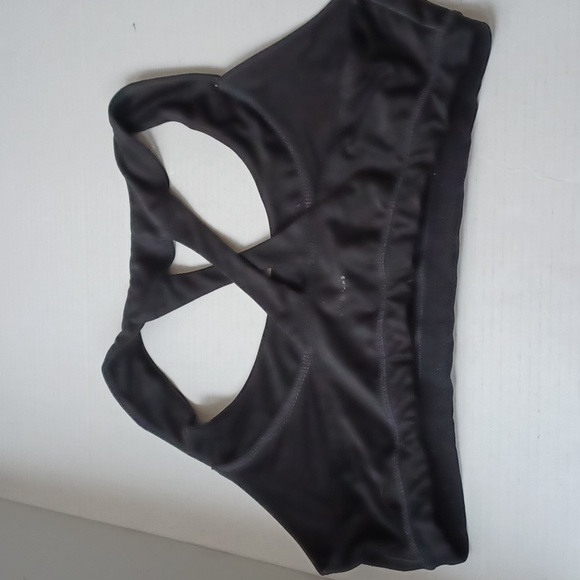 $4 Add-on Black Sports Bra - Size XL - Picture 7 of 9
